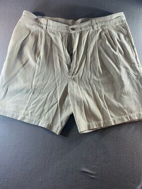 Greg Norman Collection Men's Flat Front Shorts - Light Beige